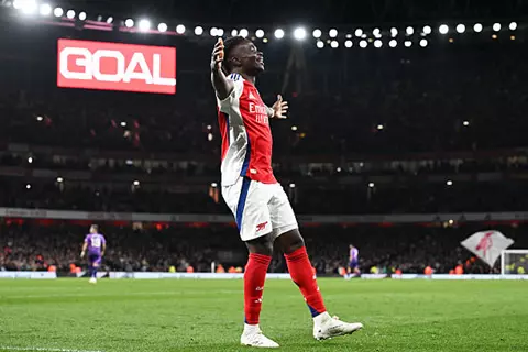 فانتازي يلا كورة.. ساكا يعود للقمة.. ومرموش ينافسه بقوة